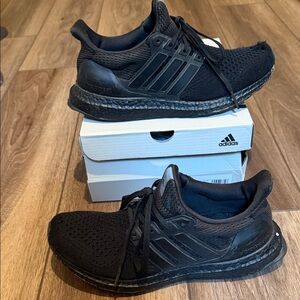 Adidas Men's Ultraboost sneakers
